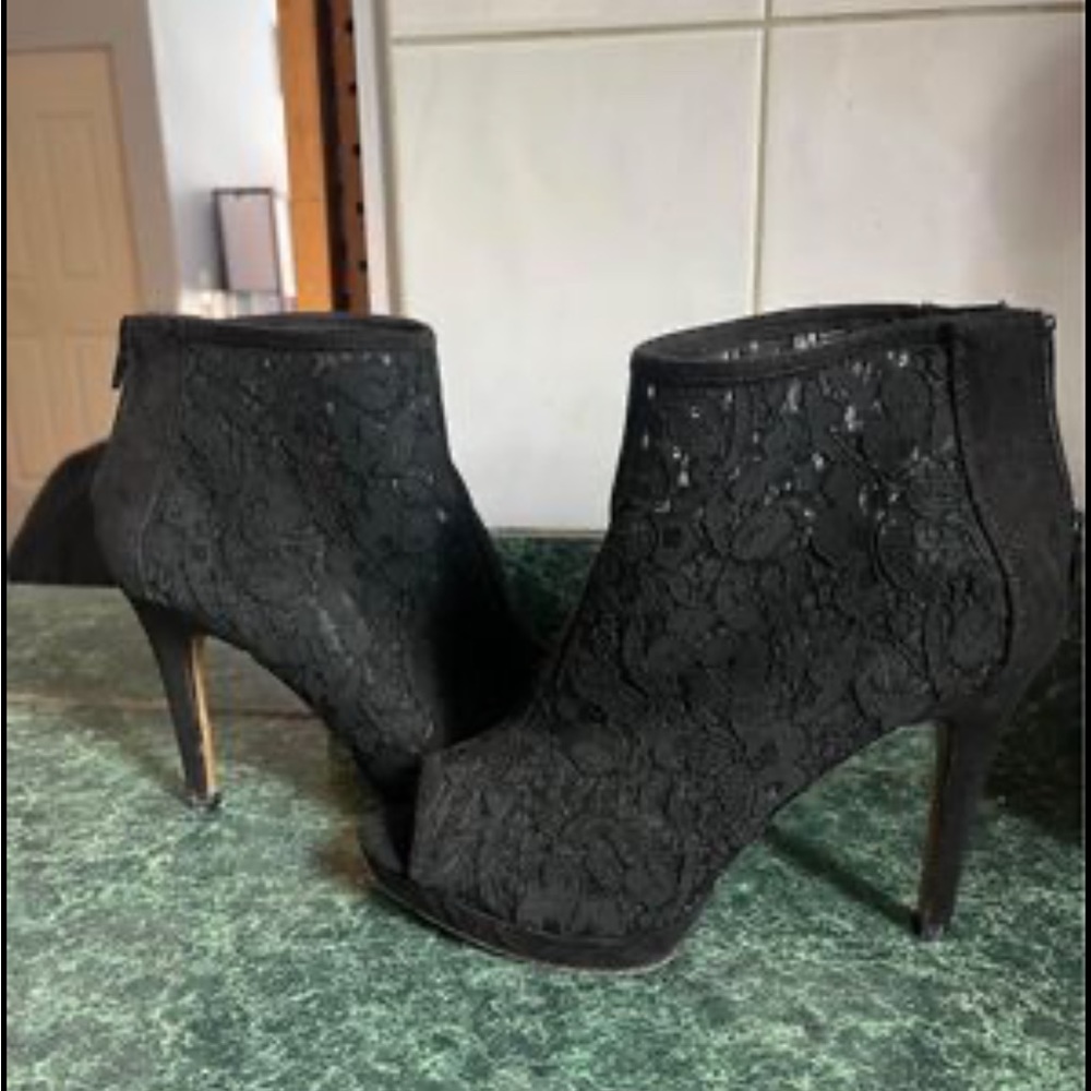 Women’s Apt 9 Lace heels